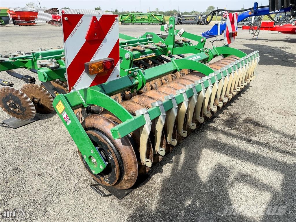 Simba X-Press 3.0 3 m függesztett rövidtárcsa, 2 tárcsas زحافات ساحقة