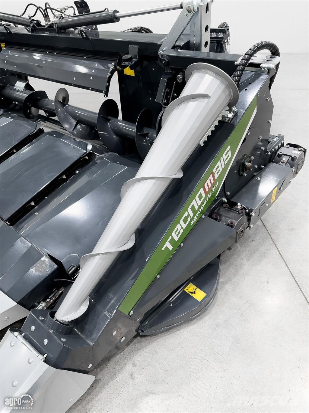 Tecnomais TMRP4 6R-F 6 soros, csukható vázas kukorica adapte 聯合收割機頭