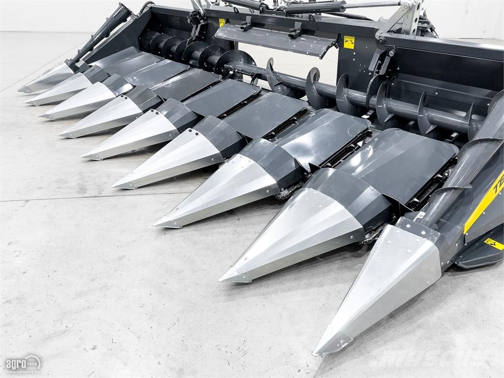 Tecnomais TMRP4 8R-F 8 soros, csukható vázas kukorica adapte 聯合收割機頭