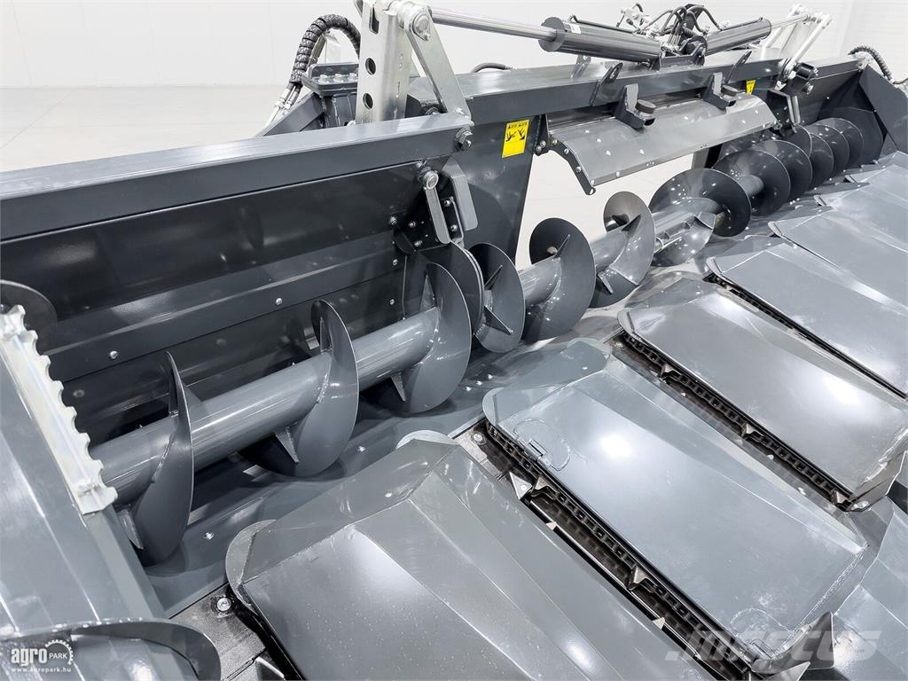 Tecnomais TMRP4 8R-F 8 soros, csukható vázas kukorica adapte 聯合收割機頭