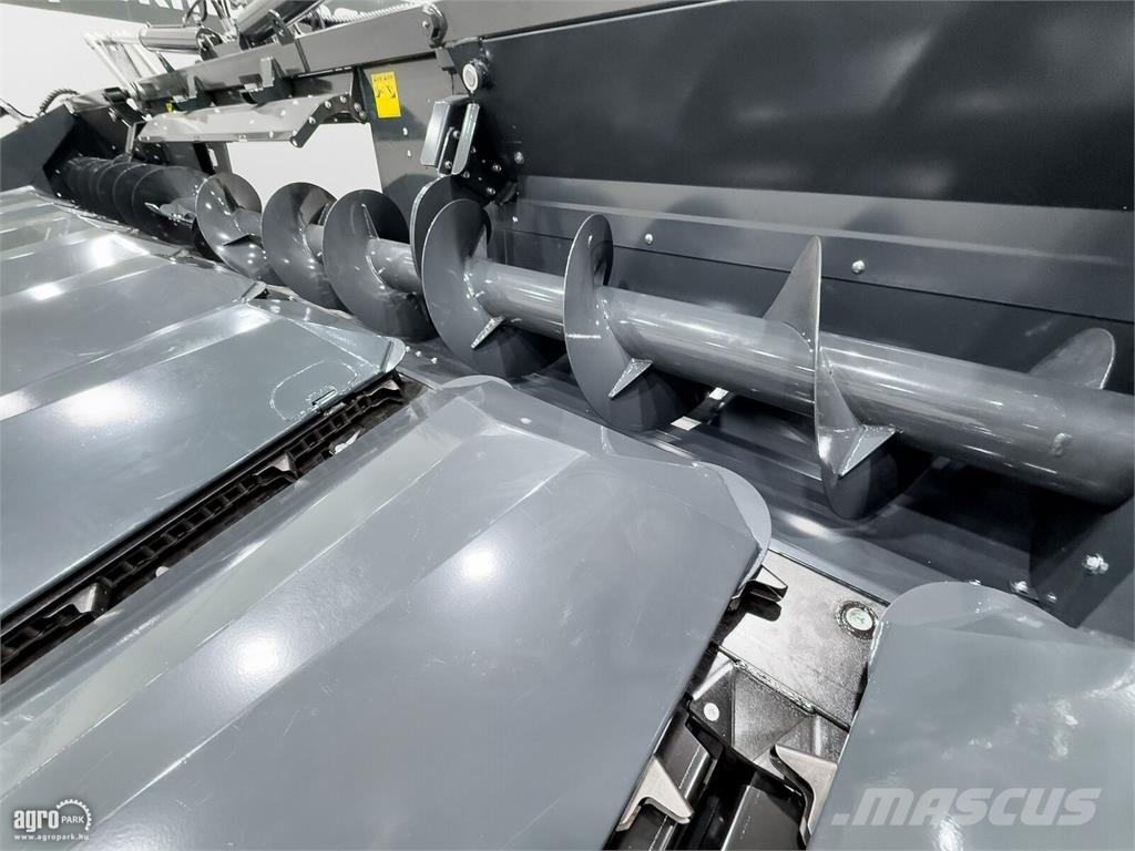 Tecnomais TMRP4 8R-F 8 soros, csukható vázas kukorica adapte 聯合收割機頭