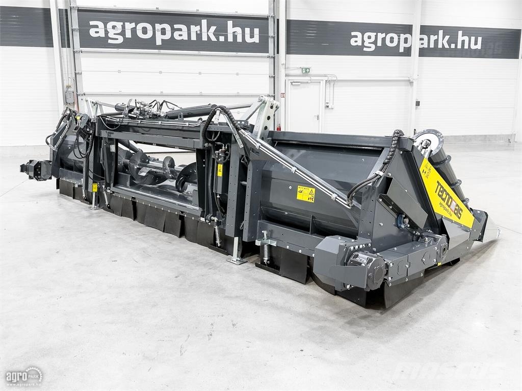 Tecnomais TMRP4 8R-F 8 soros, csukható vázas kukorica adapte 聯合收割機頭