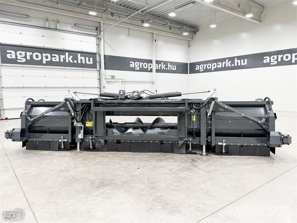 Tecnomais TMRP4 8R-F 8 soros, csukható vázas kukorica adapte 聯合收割機頭