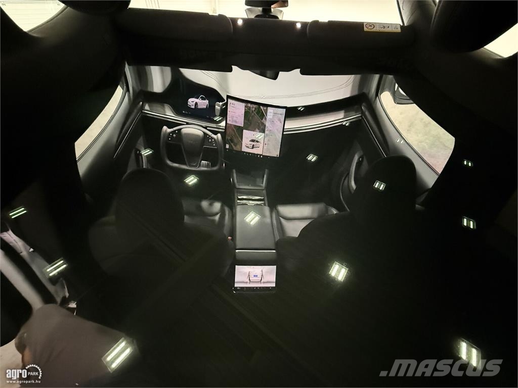 Tesla Model S Plaid sérülésmentes, gyári garanciás, 1020 Автомобілі