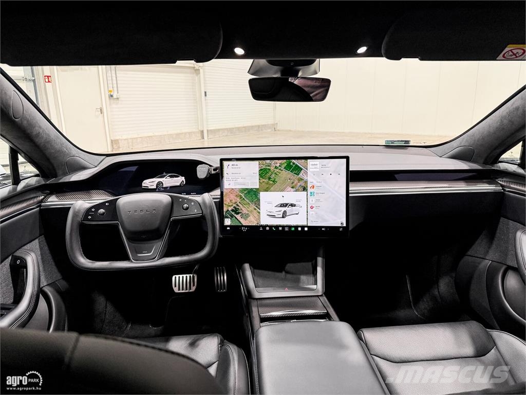 Tesla Model S Plaid sérülésmentes, gyári garanciás, 1020 Автомобілі
