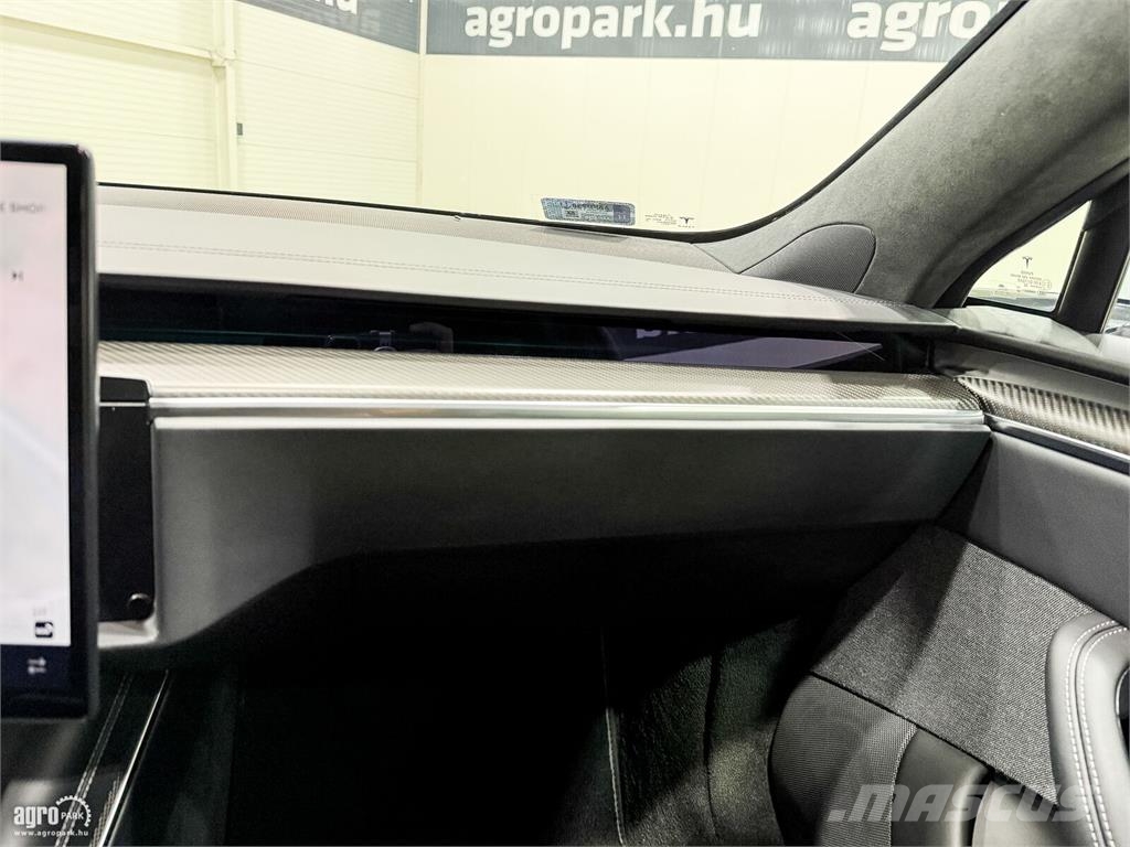 Tesla Model S Plaid sérülésmentes, gyári garanciás, 1020 Автомобілі