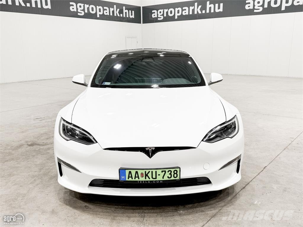Tesla Model S Plaid sérülésmentes, gyári garanciás, 1020 Автомобілі