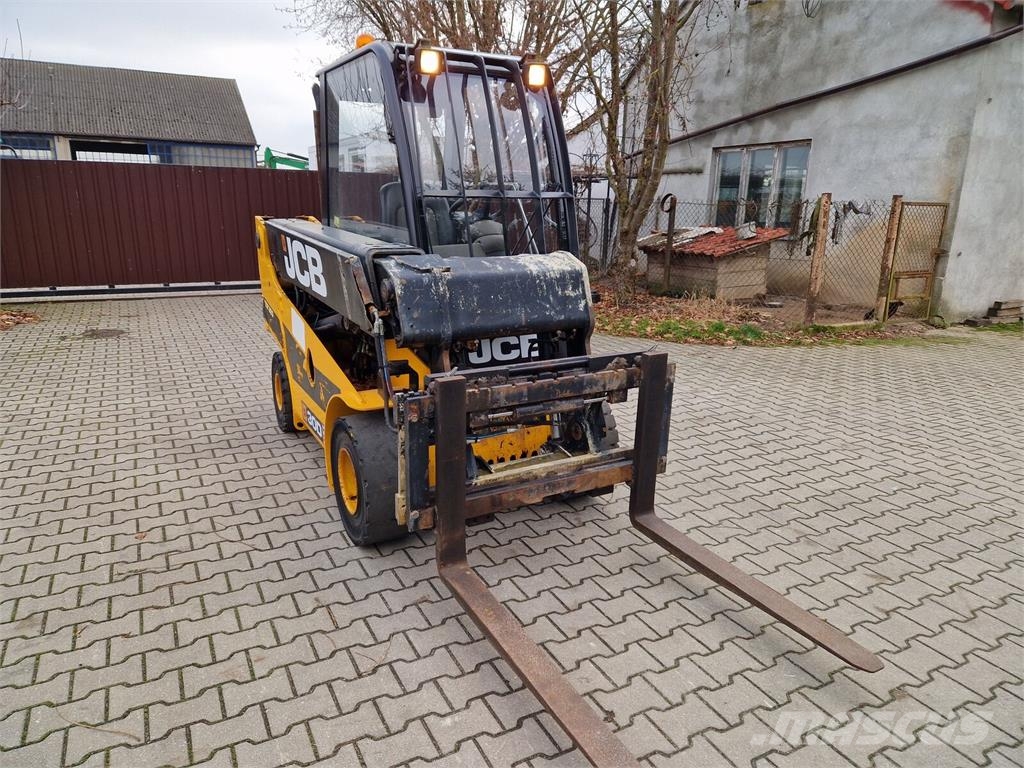 JCB TLT30 D Телескопічні навантажувачі