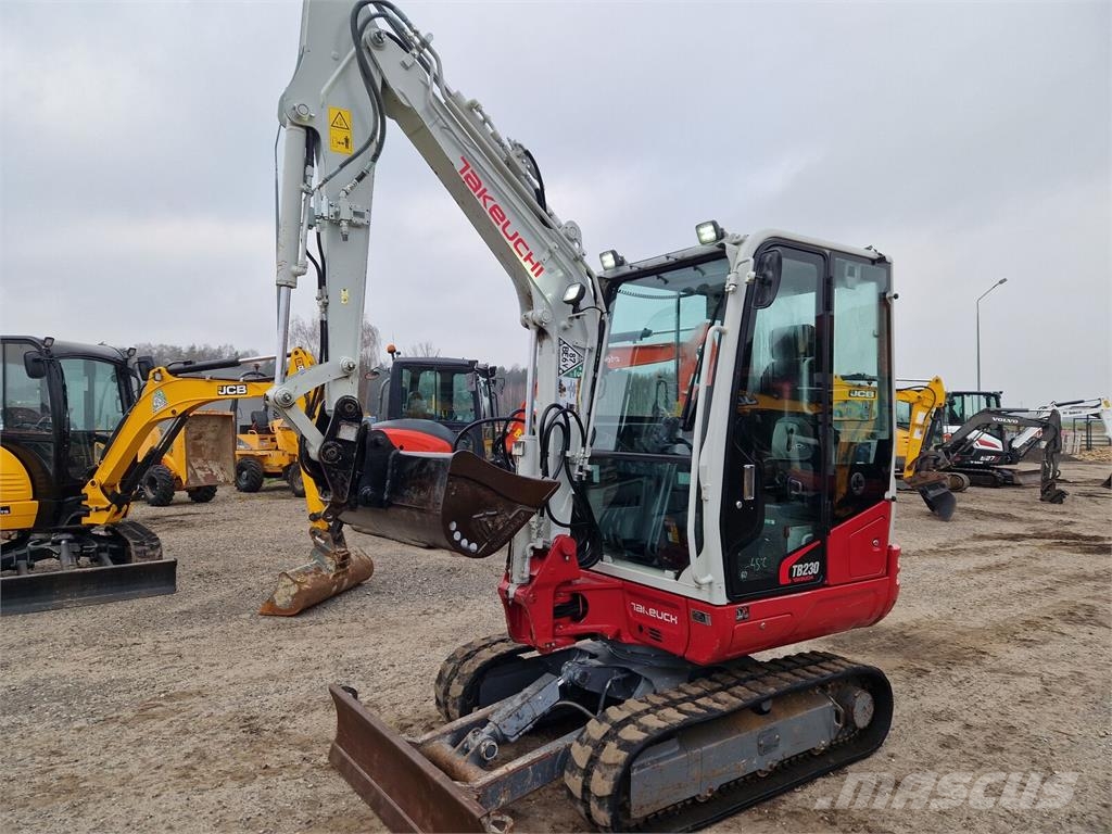 Takeuchi TB 230 2021r 1100mtg hydrauliczne szybkozłącze Mini bageri < 7t