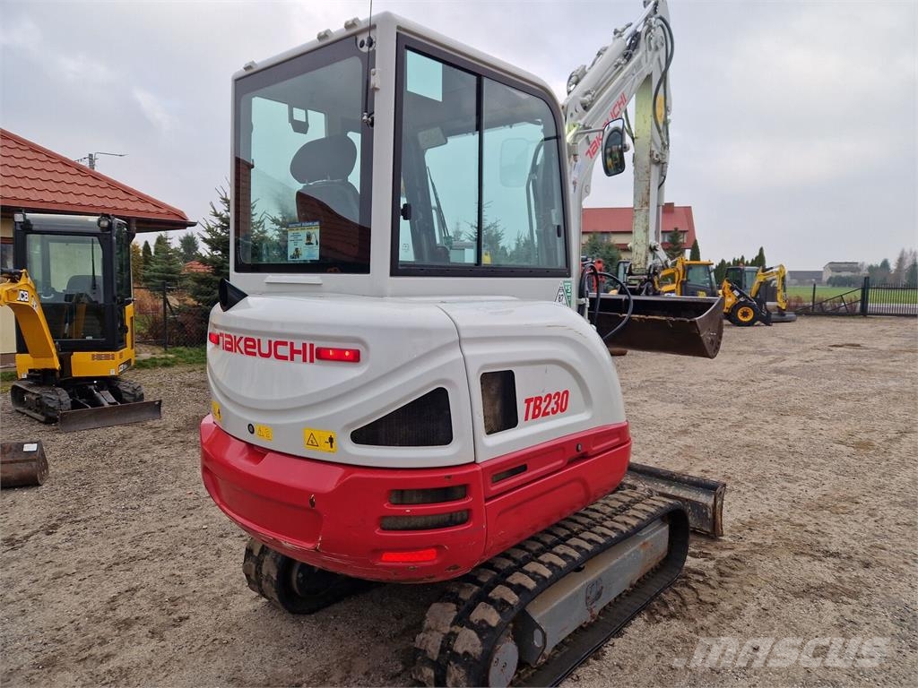 Takeuchi TB 230 2021r 1100mtg hydrauliczne szybkozłącze Mini bageri < 7t