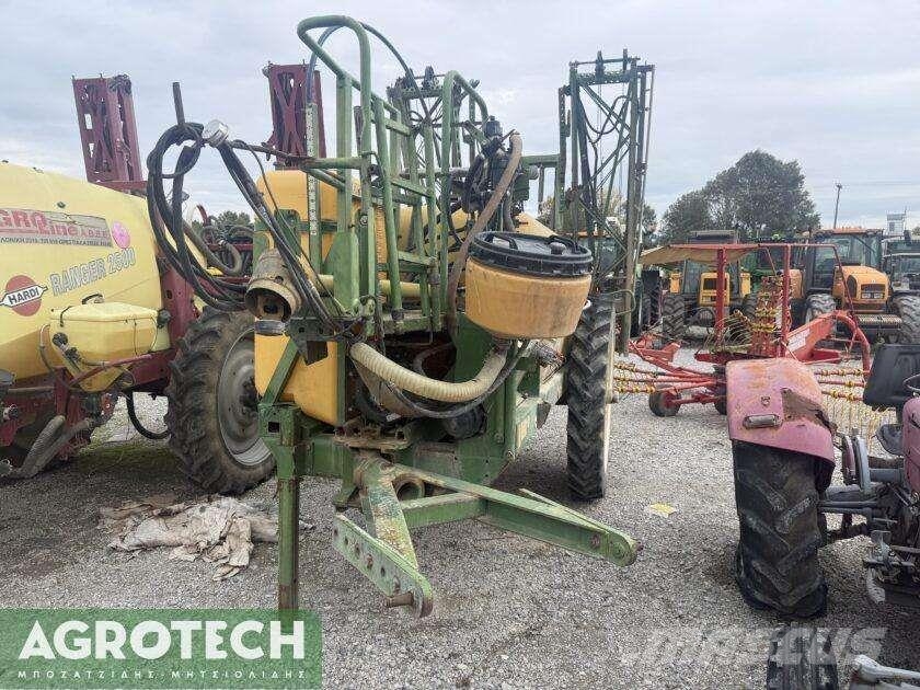 Amazone UG 2200 Traktoren
