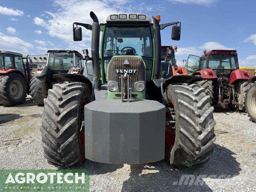 Fendt 820 Vario Traktorok
