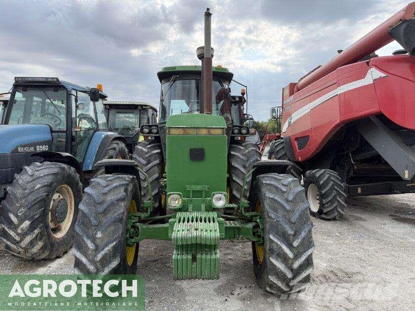 John Deere 4450 Trattori
