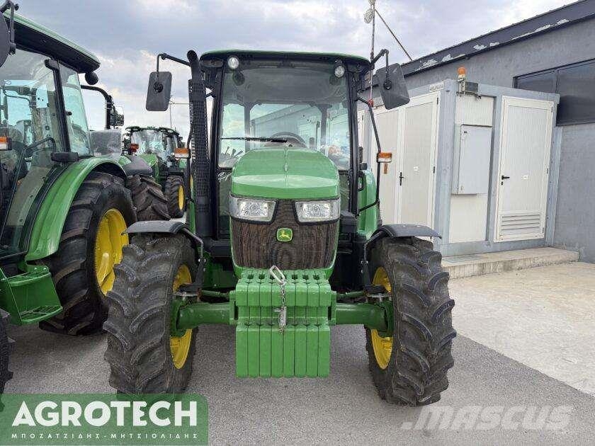 John Deere 5075E الجرارات