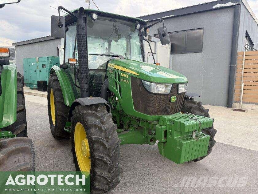 John Deere 5075E الجرارات