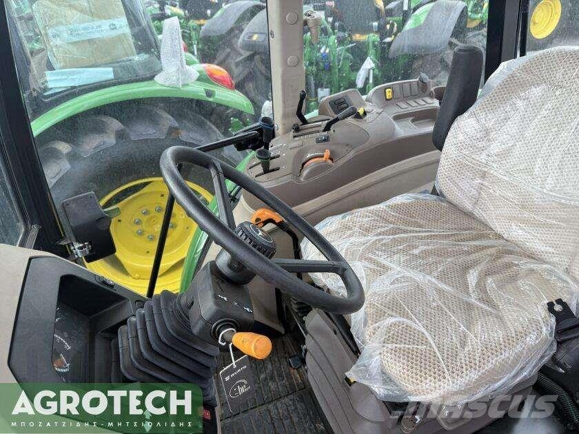 John Deere 5075E الجرارات