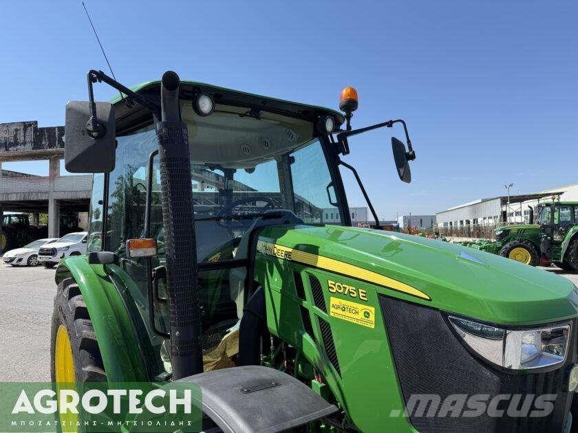 John Deere 5075E Tracteur