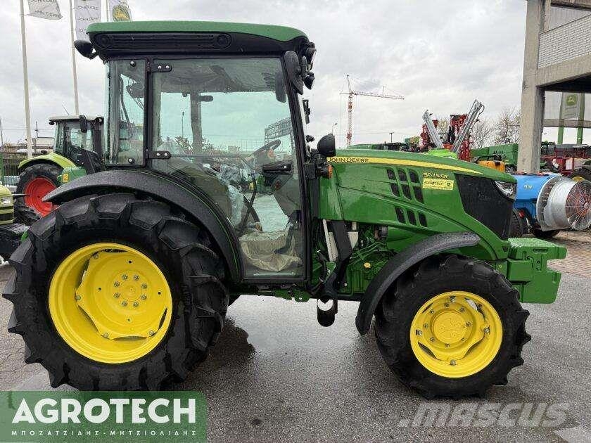 John Deere 5075GF Trattori