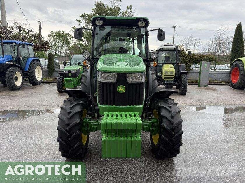 John Deere 5075GF Trattori