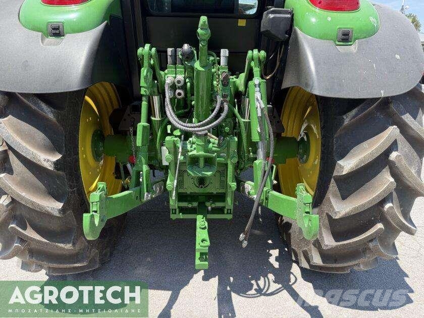 John Deere 6090RC Traktori