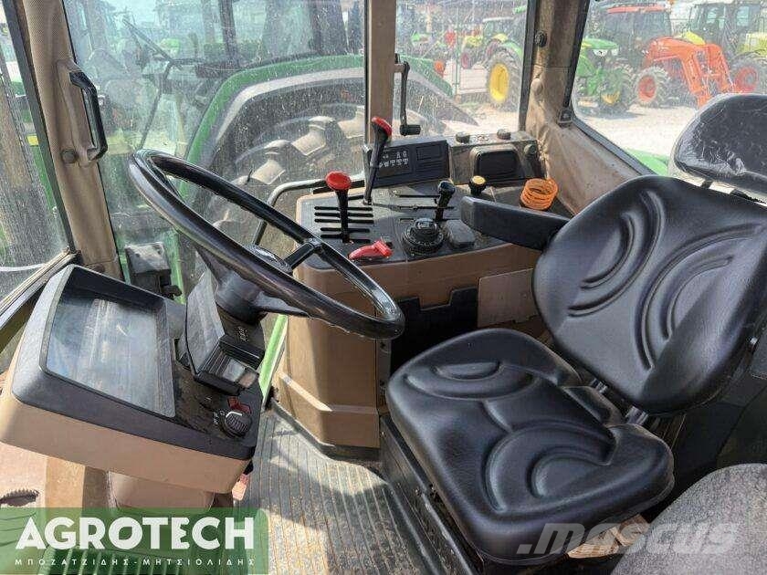 John Deere 6100 Traktori