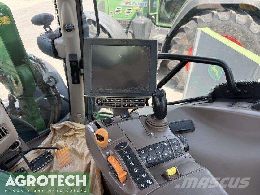 John Deere 6120R + 643R الجرارات