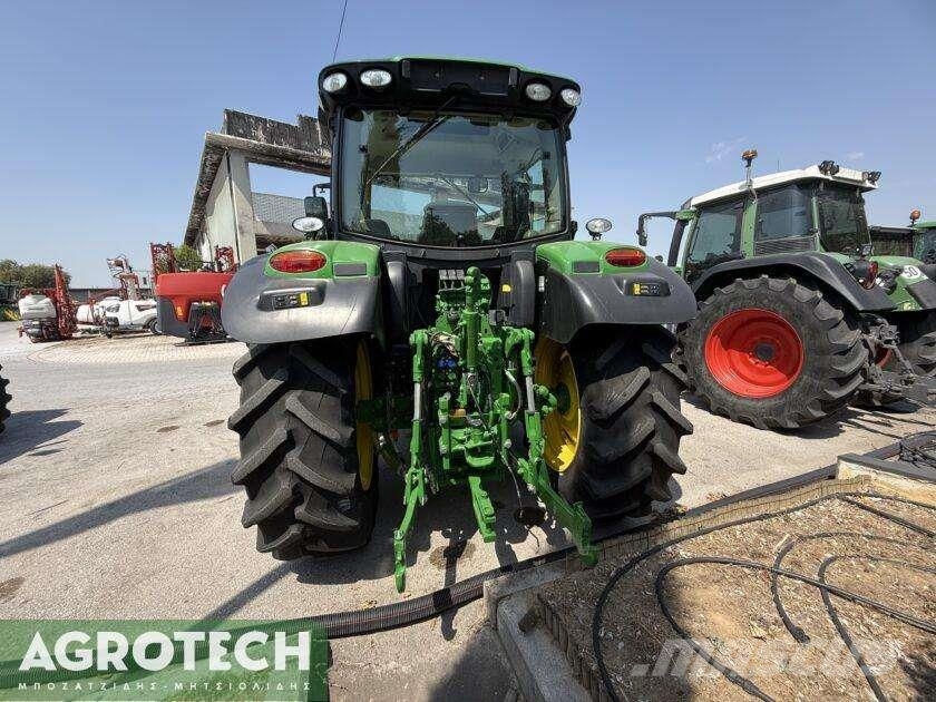 John Deere 6120R + 643R الجرارات