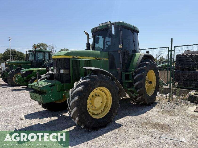 John Deere 7710 Trattori