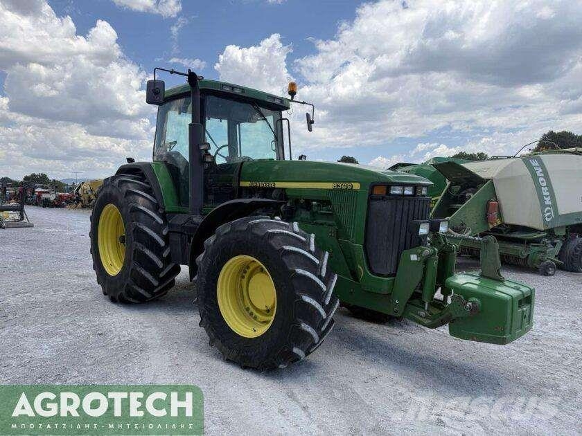 John Deere 8300 Traktori