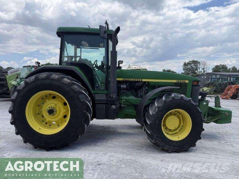 John Deere 8300 Traktori