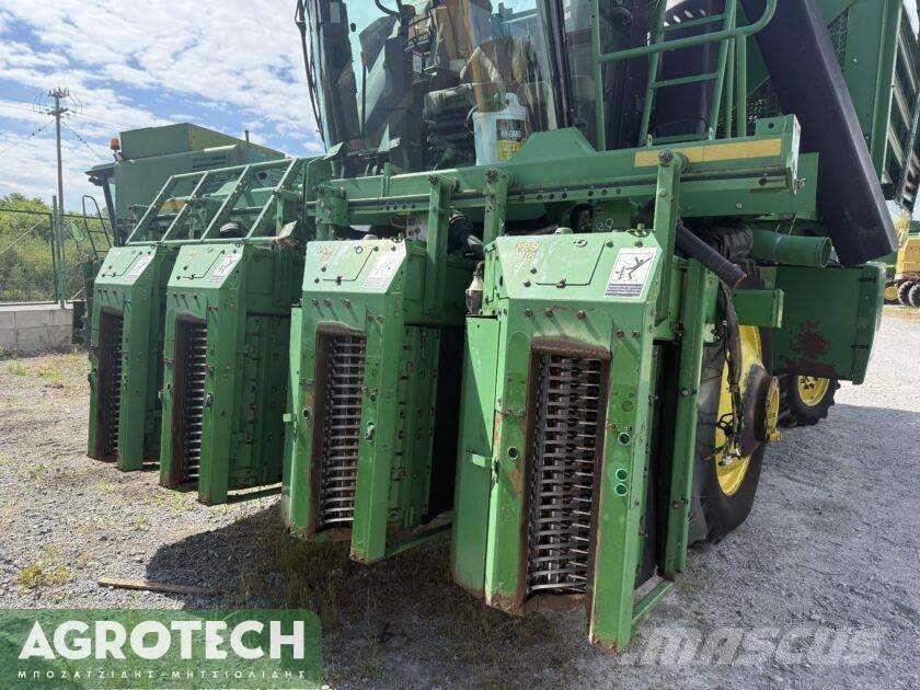 John Deere 9996 الجرارات