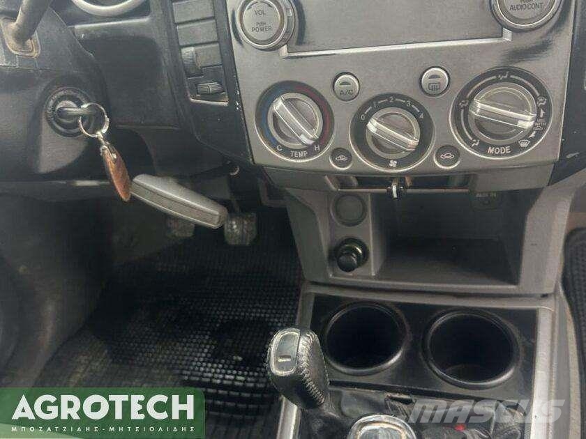 Mazda BT-50 Caja abierta/laterales abatibles