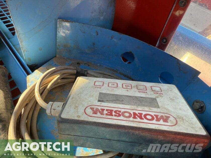 Monosem NG Plus 4-R Tractors