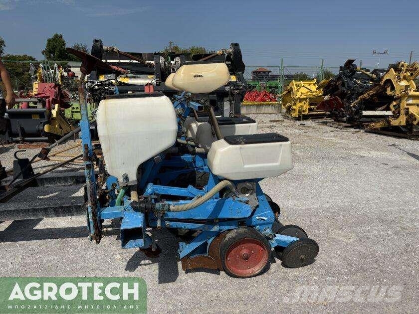 Monosem NG Plus 4R Tractors