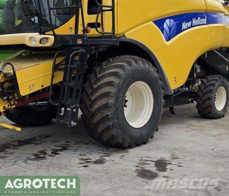 New Holland CX 840 曳引機