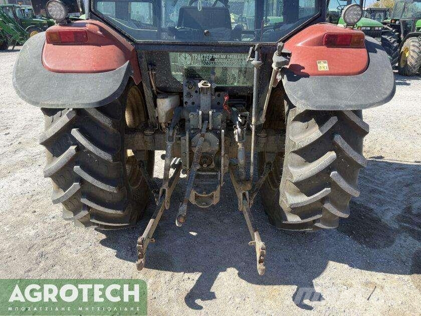 New Holland L 85 Traktori