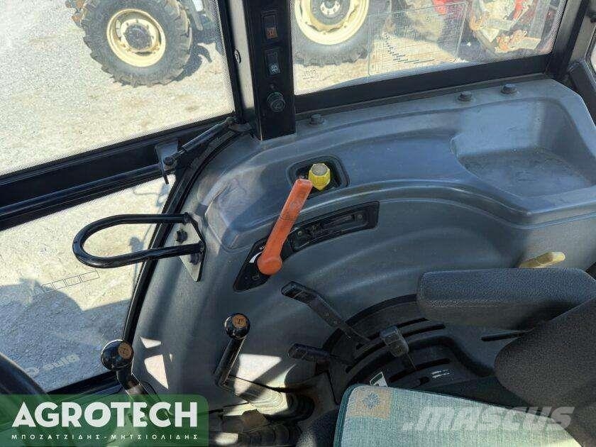 New Holland L 85 Traktori