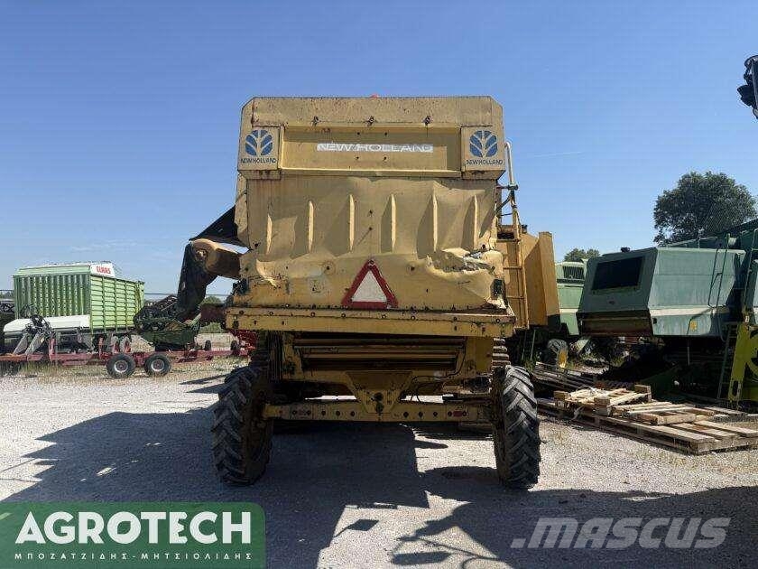 New Holland TX 36 Трактори