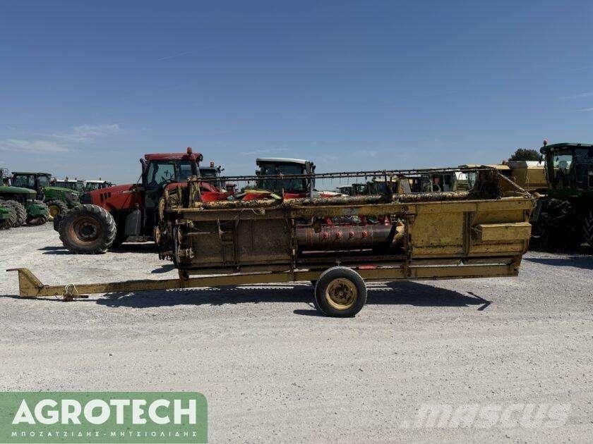 New Holland TX 36 Трактори