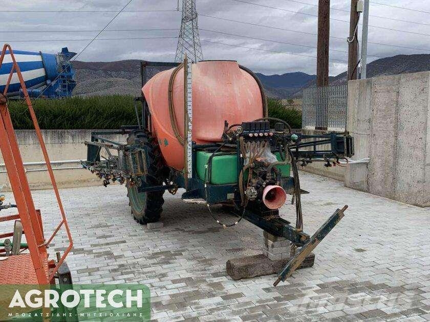  SA 2500 Трактори