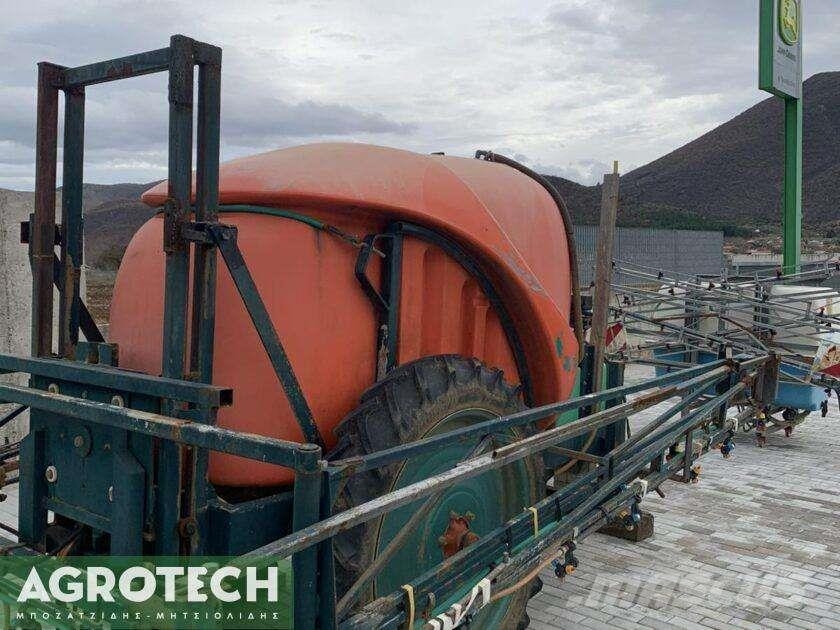  SA 2500 Трактори