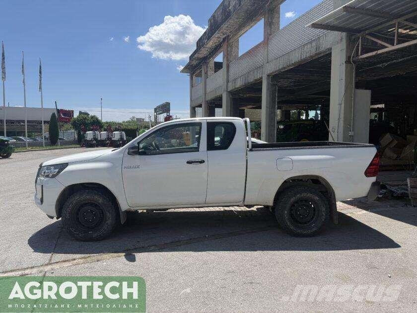 Toyota Hilux Furgonetas caja abierta