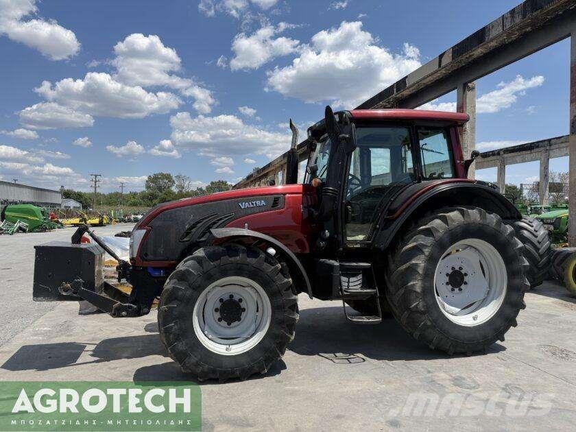 Valtra T 133 Tractores