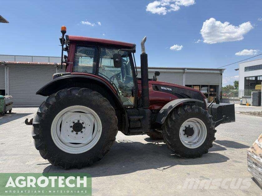Valtra T 133 Tractores