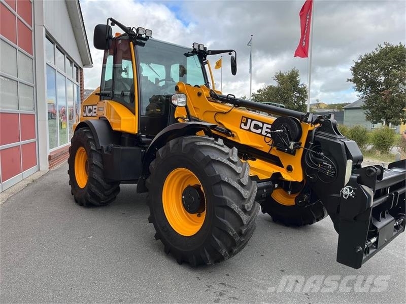 JCB TM320 S Agri Teleskopski viličarji