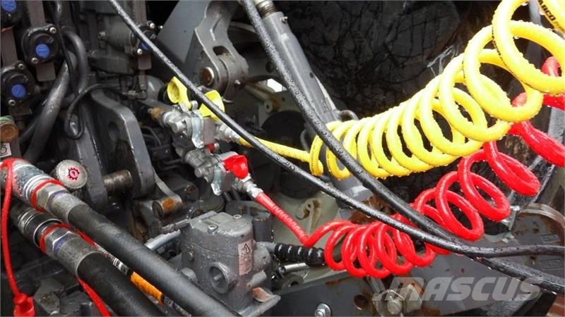 Pöttinger Jumbo 8470 箱式拖车