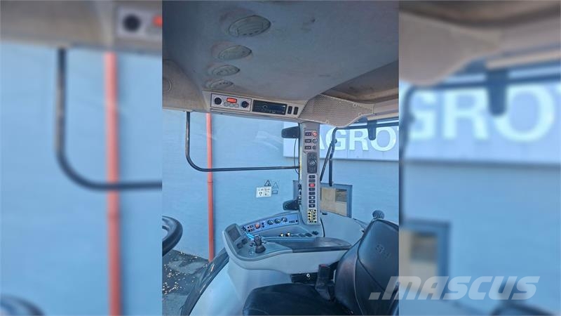 Valtra S374 الجرارات