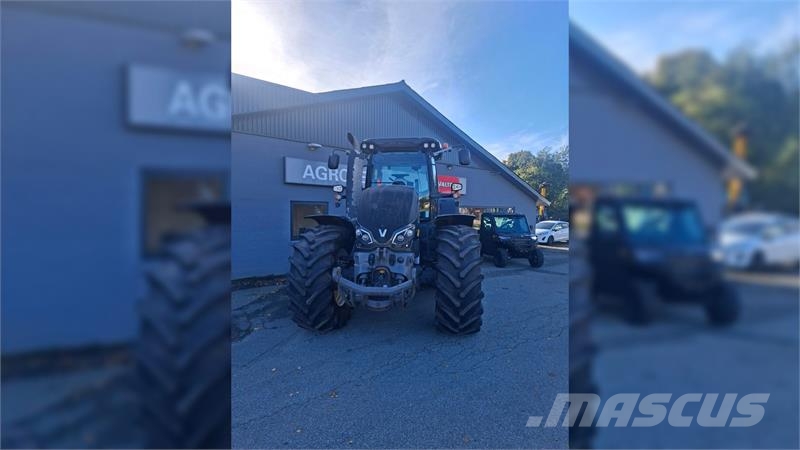 Valtra S374 الجرارات