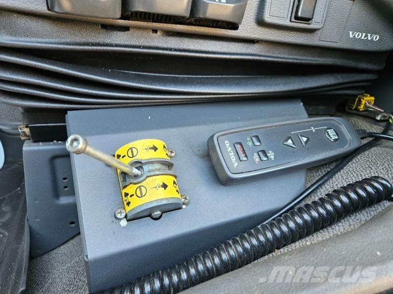 Volvo FMX وحدات الجر