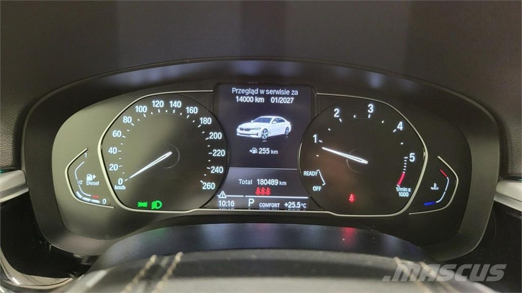 BMW 518 Автомобілі